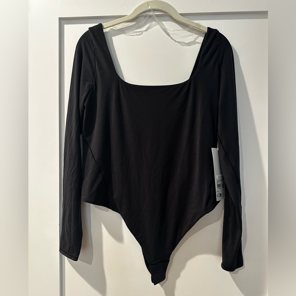 NWT Lululemon Nulu Square Neck Long Sleeve Body Suit